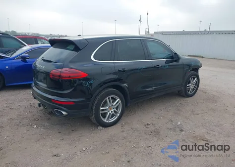 2016 Porsche Cayenne Diesel z USA, uszkodzony, nr VIN WP1AF2A28GKA45005